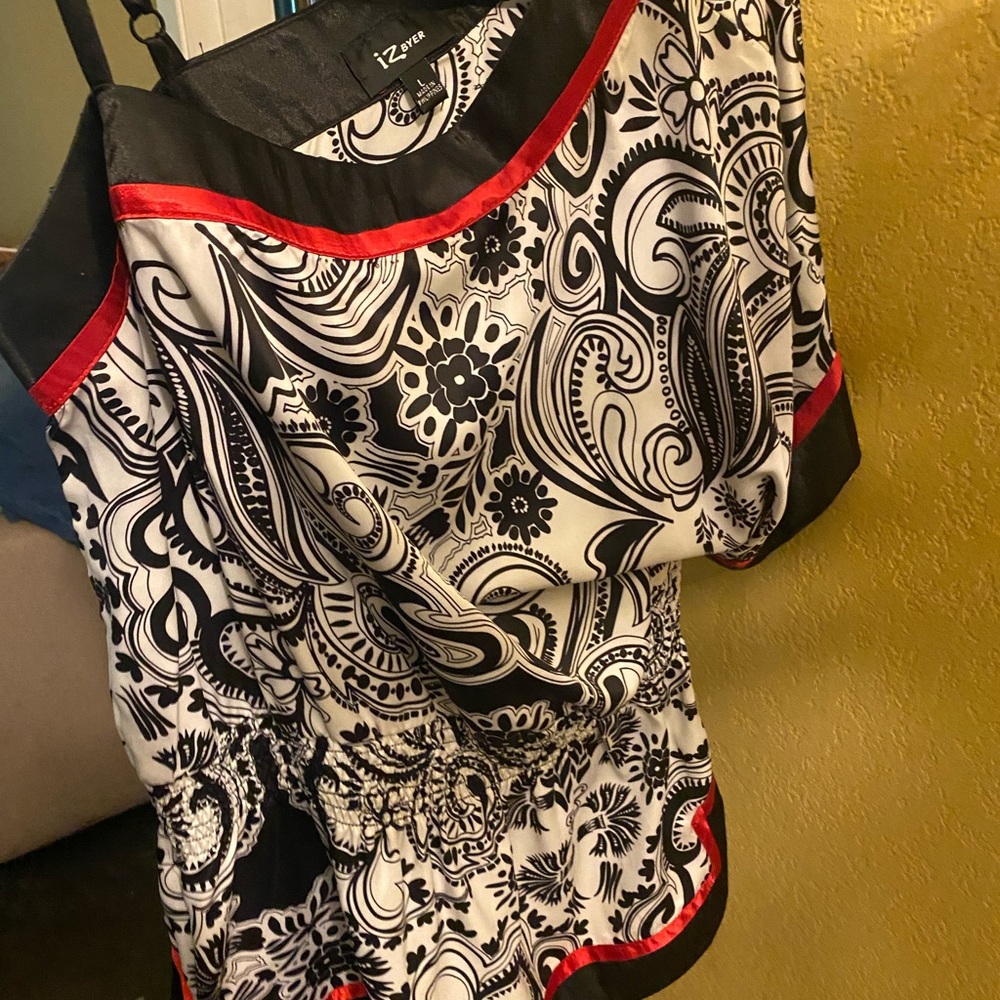 Iz Byer Black and White Floral Top with Red Trim